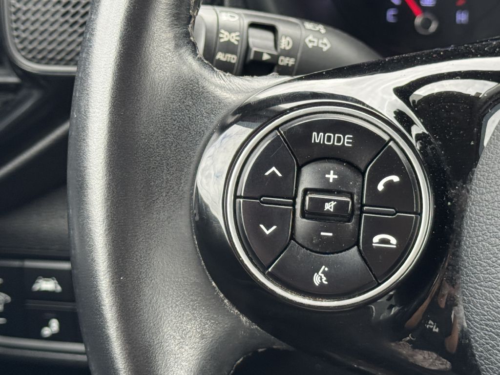 Photo 16 of this KIA SOUL