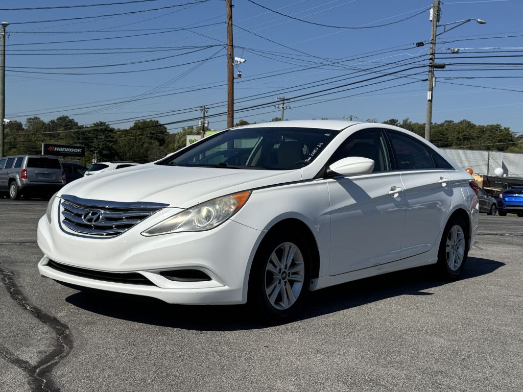 Photo 3 of this HYUNDAI SONATA