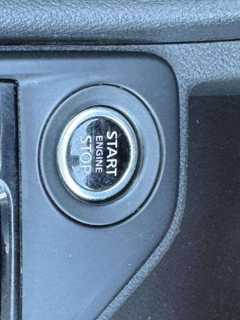 Photo 9 of this NISSAN SENTRA