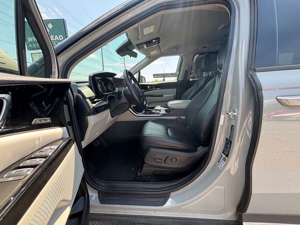 2022 Kia Carnival #13