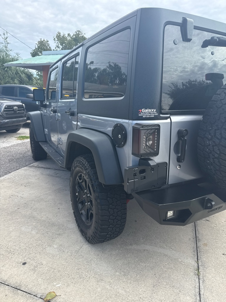 Photo 18 of this JEEP WRANGLER UNLIMI