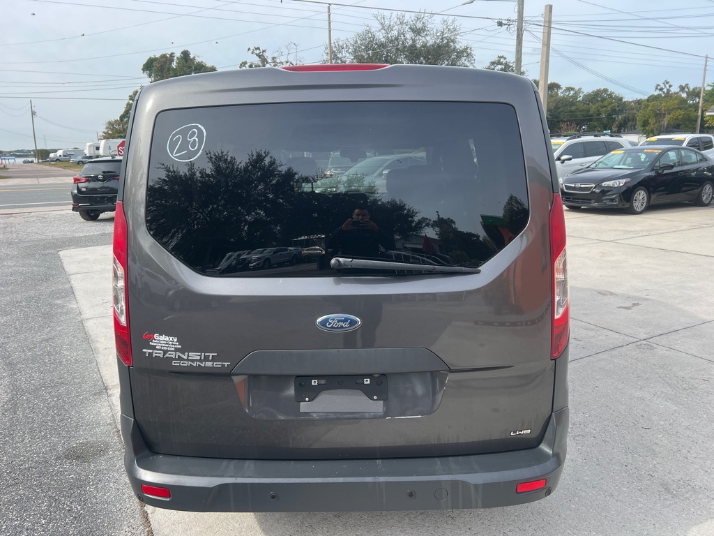 Photo 16 of this FORD TRANSIT CONNECT