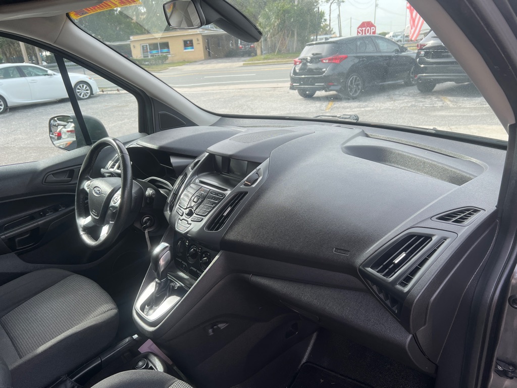 Photo 8 of this FORD TRANSIT CONNECT