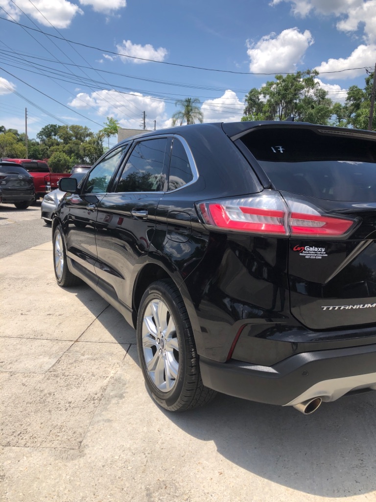 Photo 6 of this FORD EDGE
