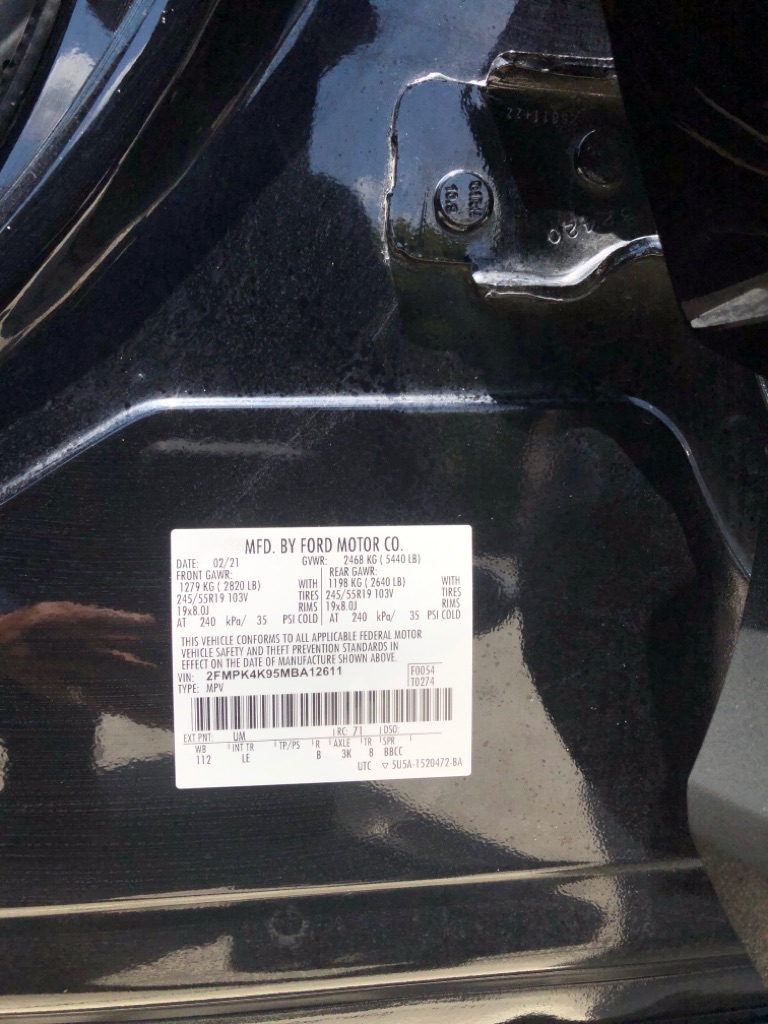 Photo 21 of this FORD EDGE