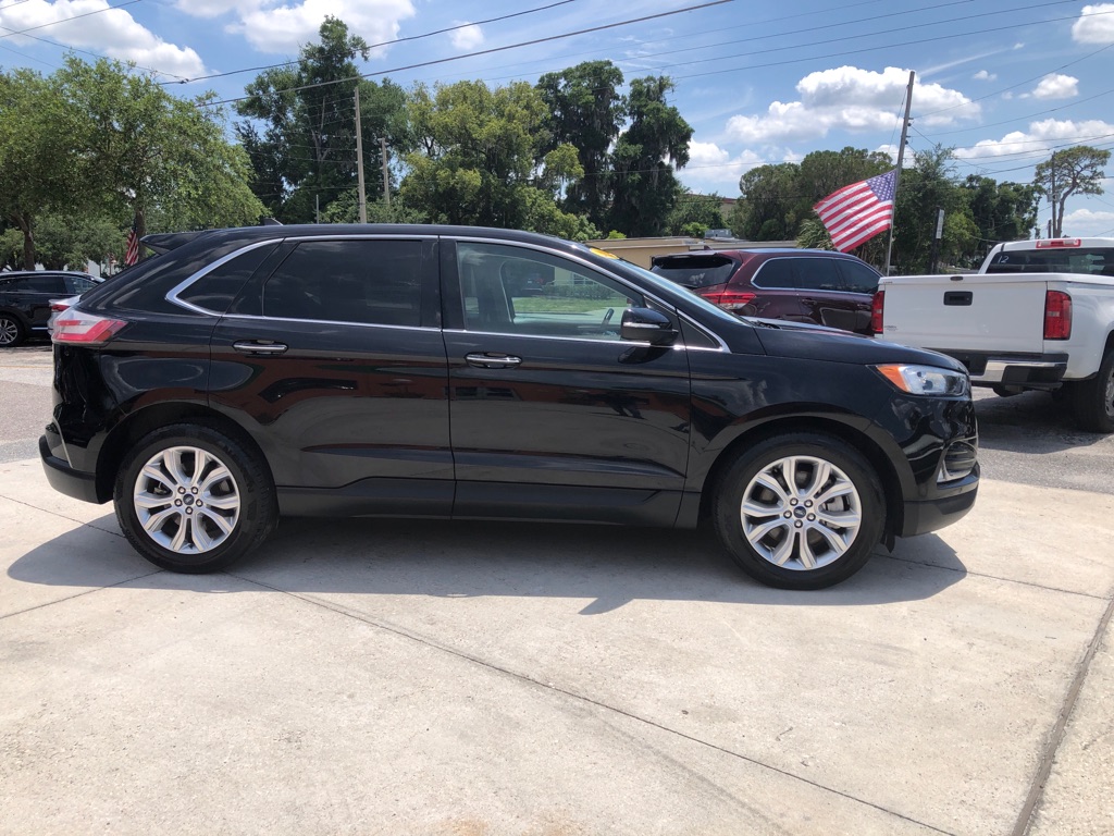 Photo 3 of this FORD EDGE