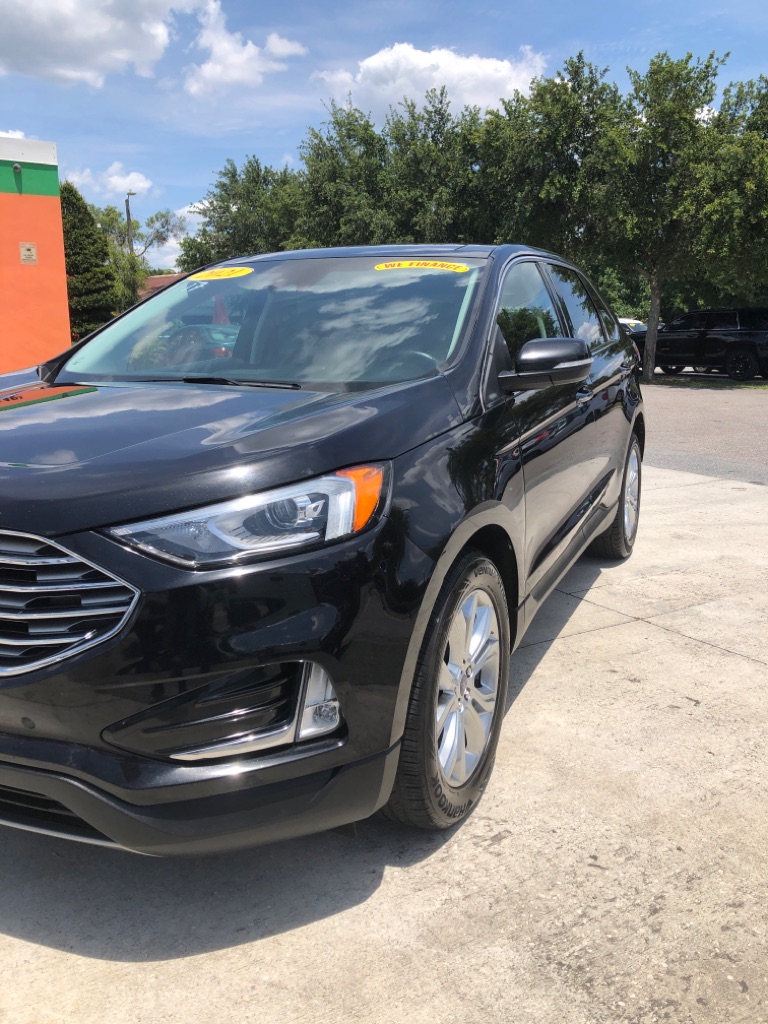 Photo 7 of this FORD EDGE