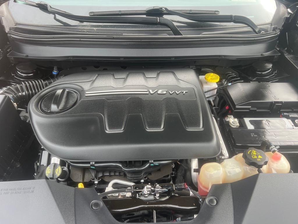 Photo 27 of this JEEP CHEROKEE