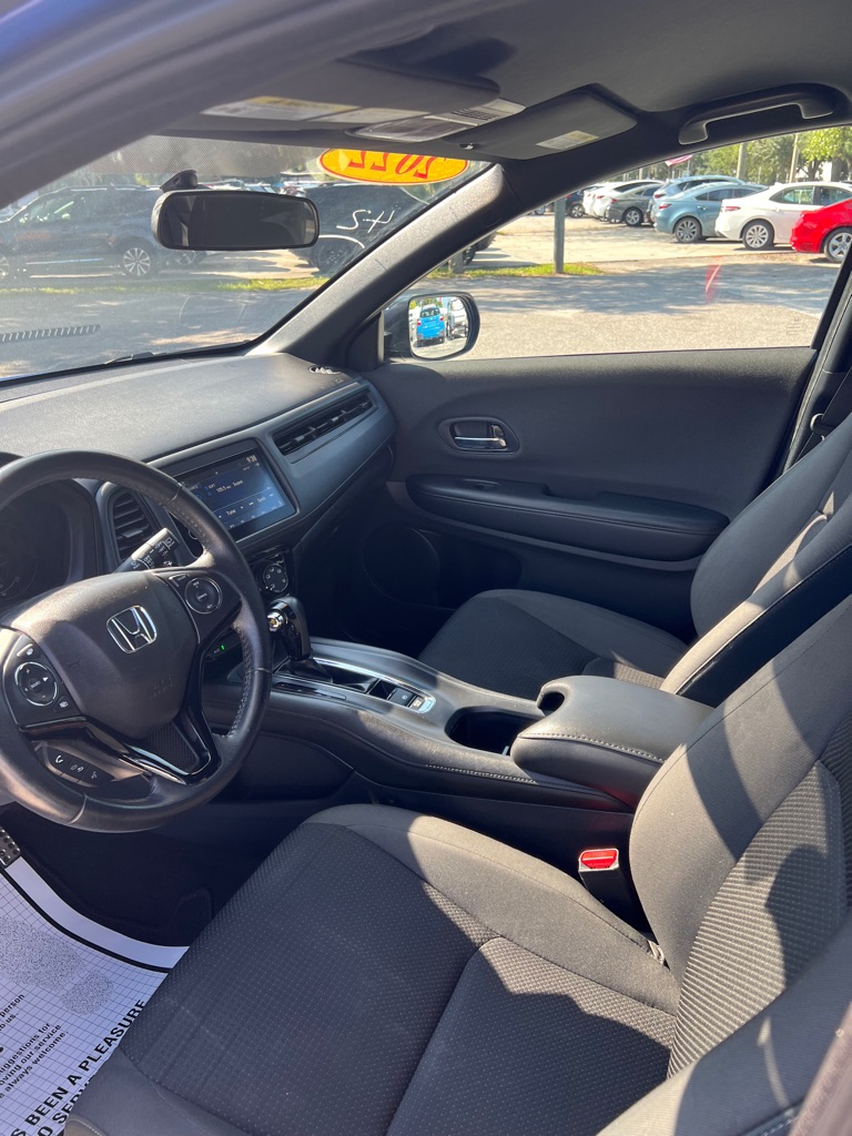 Photo 9 of this HONDA HR-V