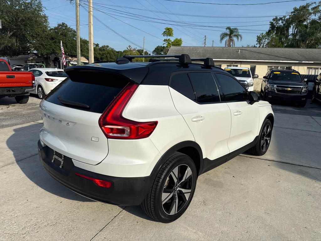 Photo 15 of this VOLVO XC40
