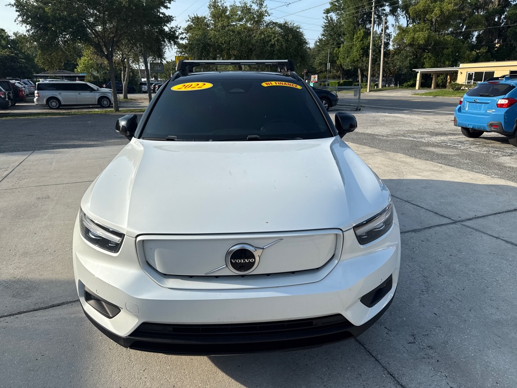 Photo 2 of this VOLVO XC40