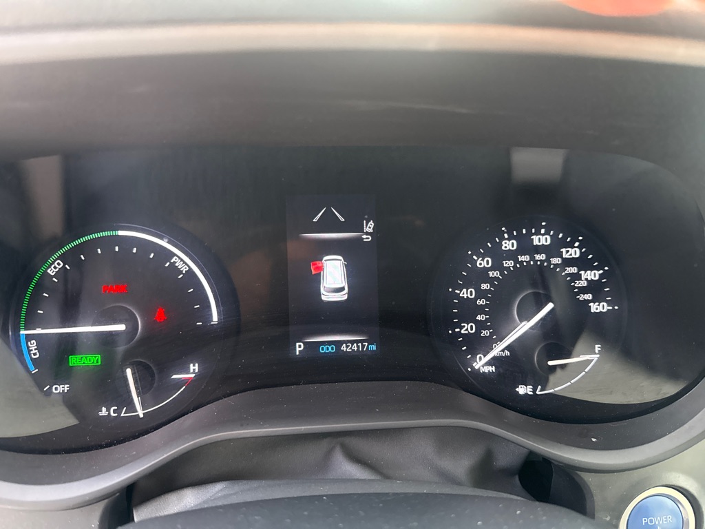 Photo 27 of this TOYOTA SIENNA