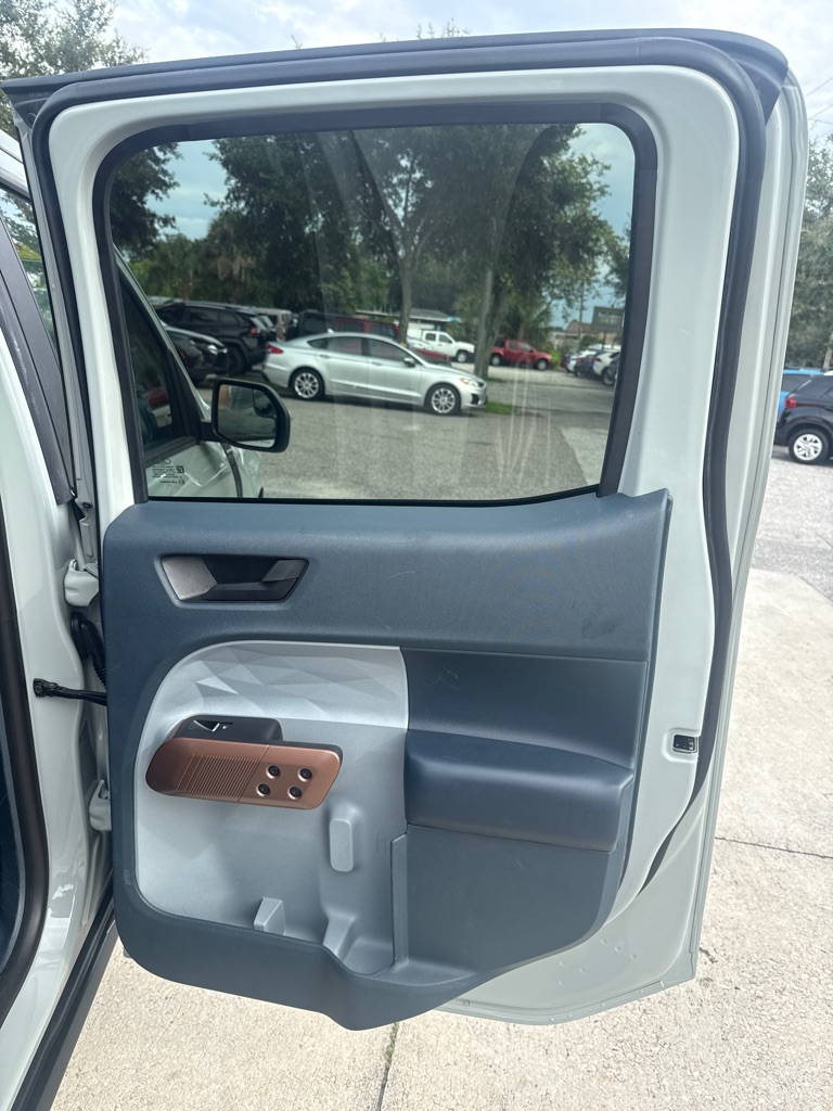 Photo 9 of this FORD MAVERICK