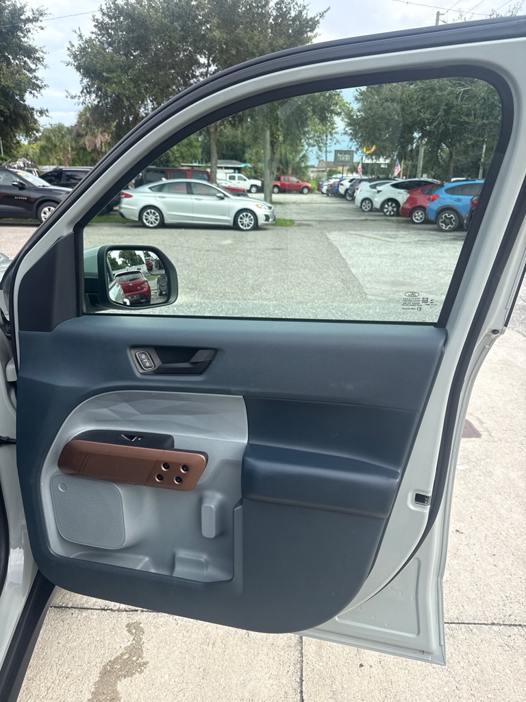 Photo 6 of this FORD MAVERICK
