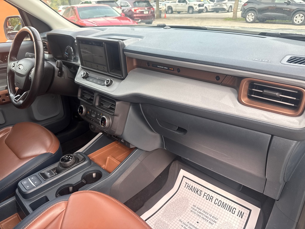 Photo 8 of this FORD MAVERICK