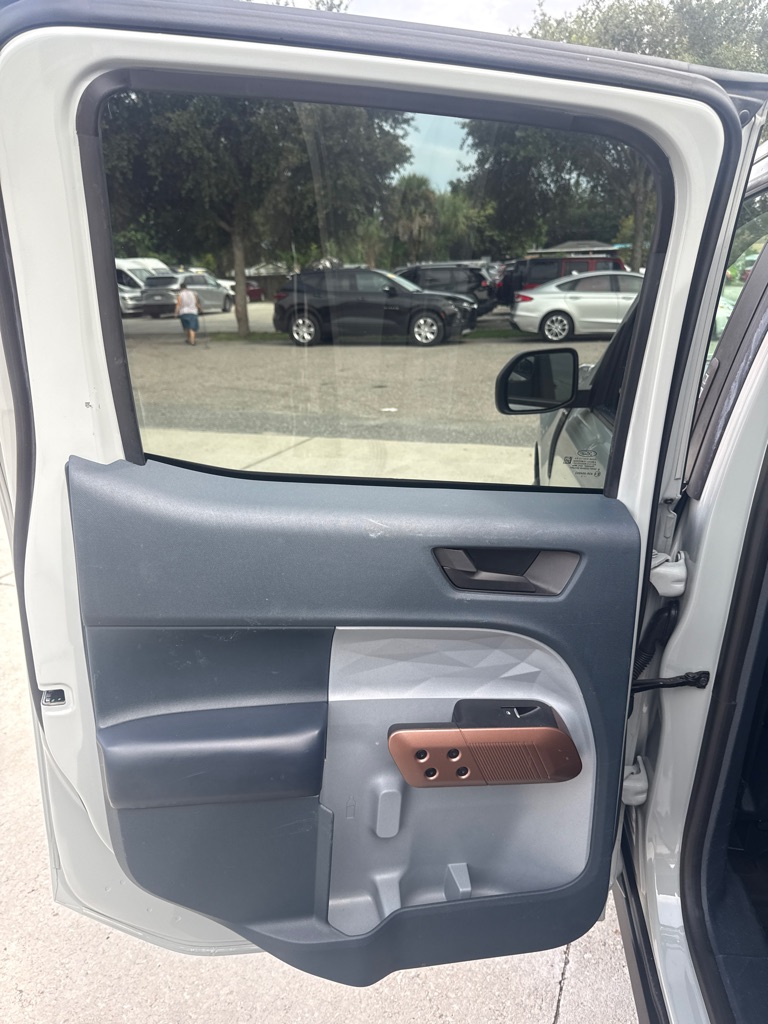 Photo 20 of this FORD MAVERICK