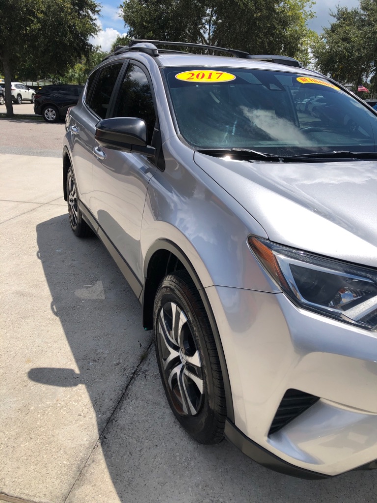 Photo 15 of this TOYOTA RAV4