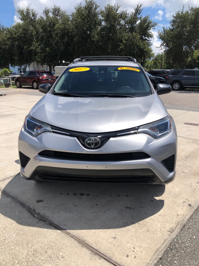 Photo 2 of this TOYOTA RAV4
