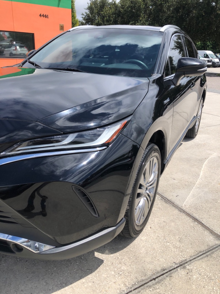 Photo 18 of this TOYOTA VENZA