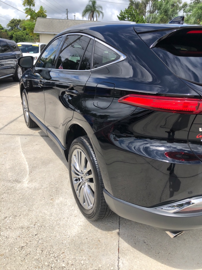 Photo 21 of this TOYOTA VENZA