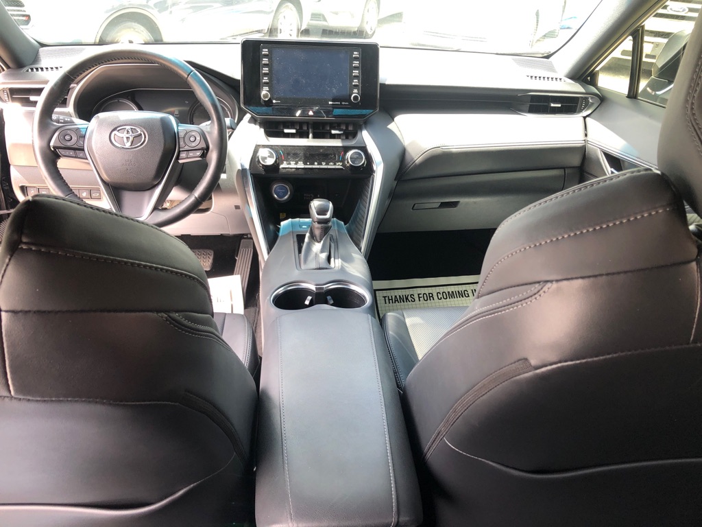 Photo 13 of this TOYOTA VENZA