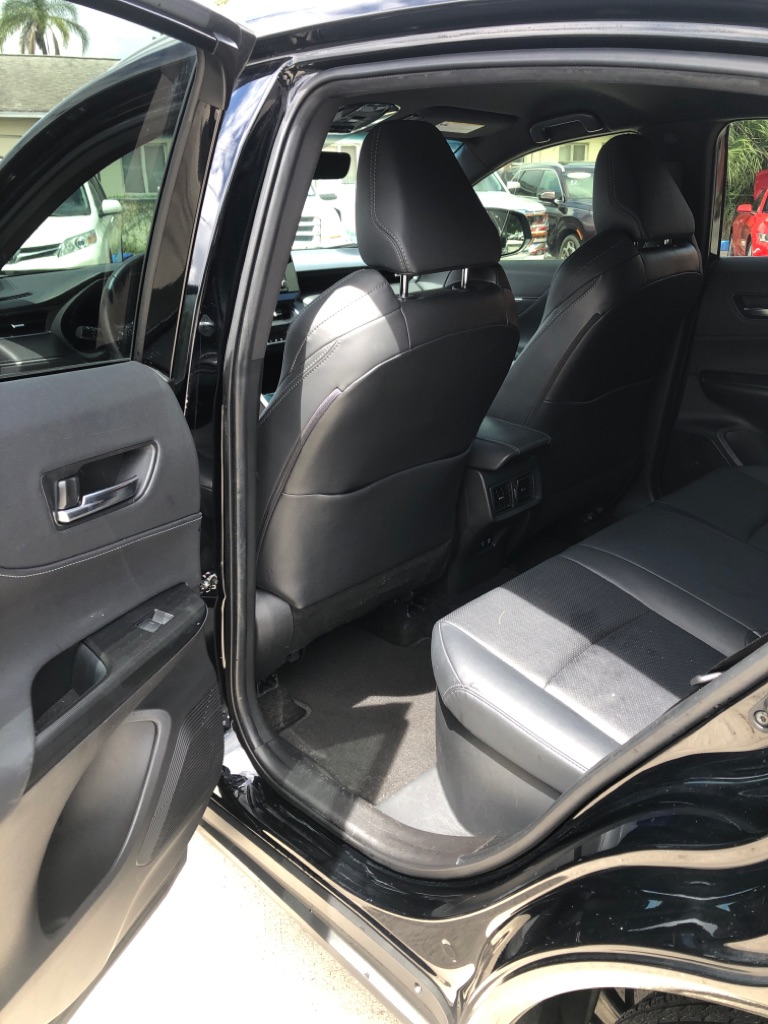 Photo 7 of this TOYOTA VENZA