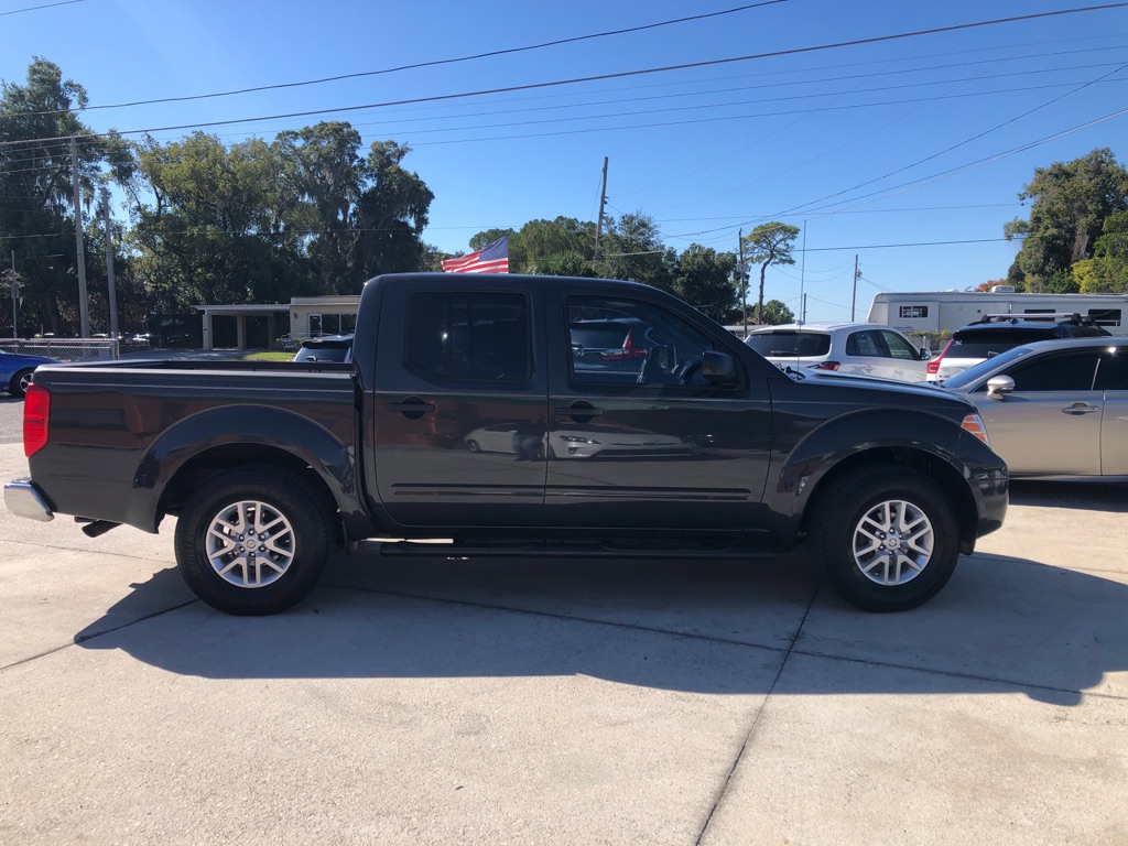 Photo 2 of this NISSAN FRONTIER