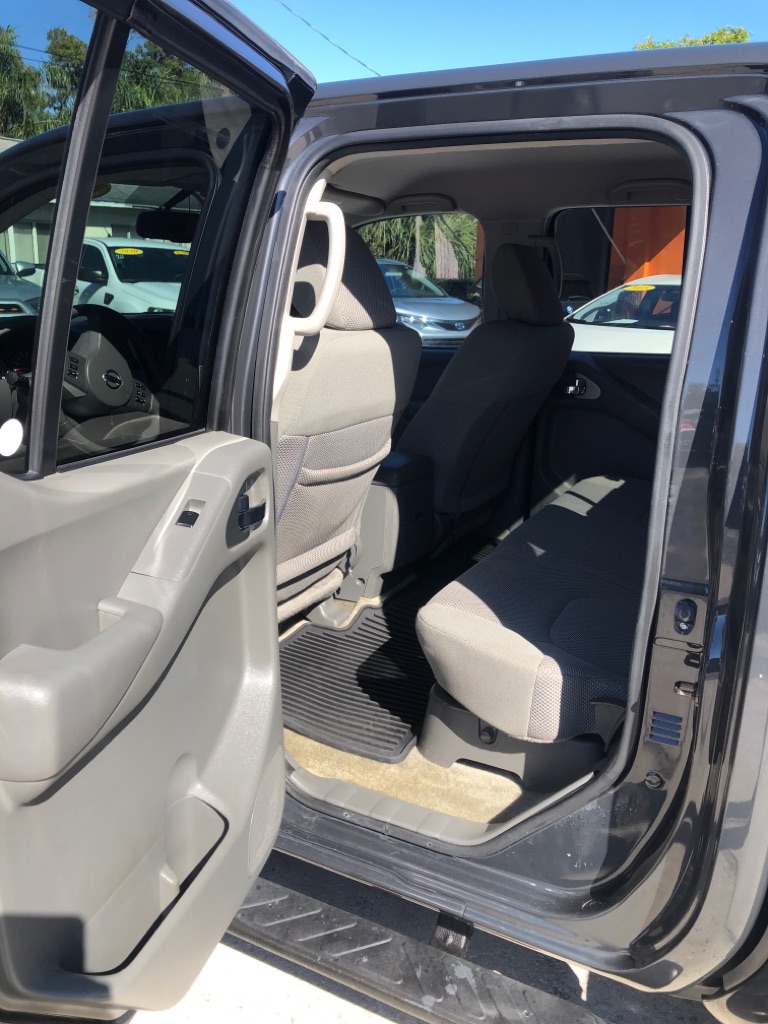 Photo 7 of this NISSAN FRONTIER