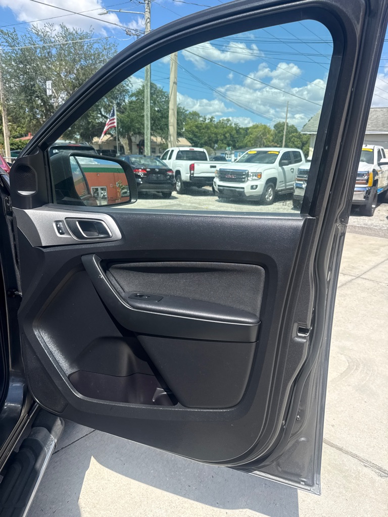 Photo 6 of this FORD RANGER