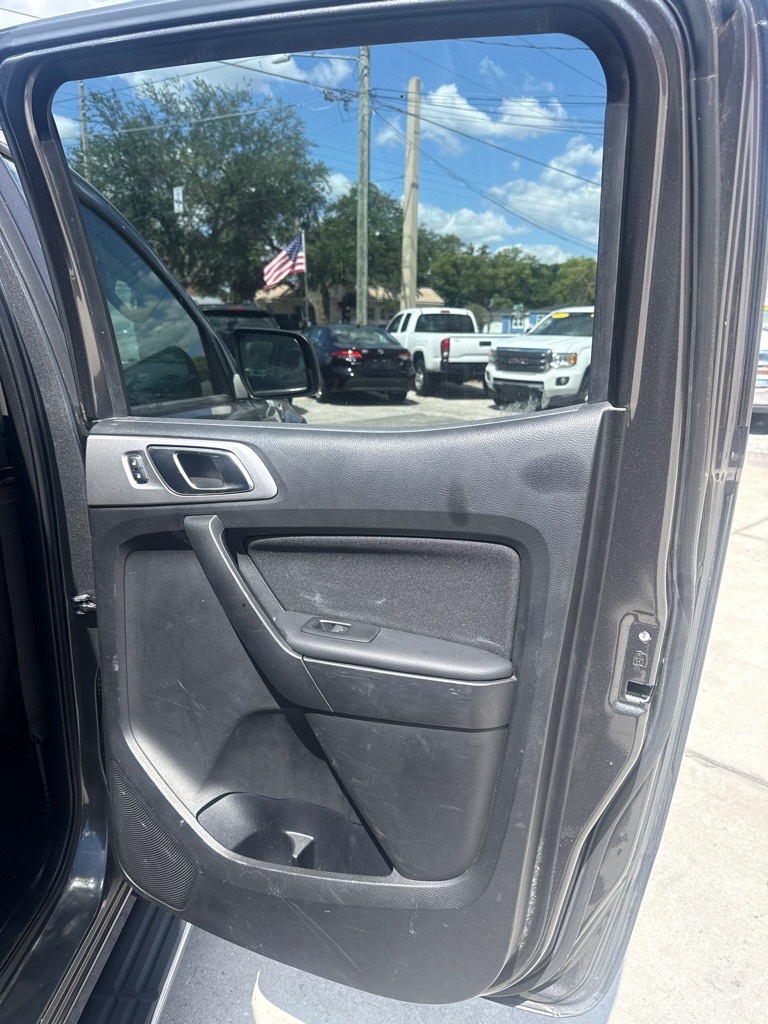 Photo 9 of this FORD RANGER