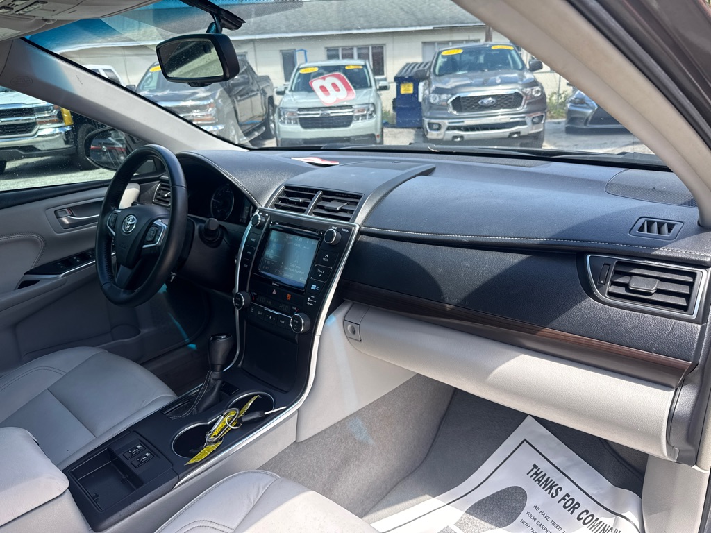 Photo 8 of this TOYOTA CAMRY