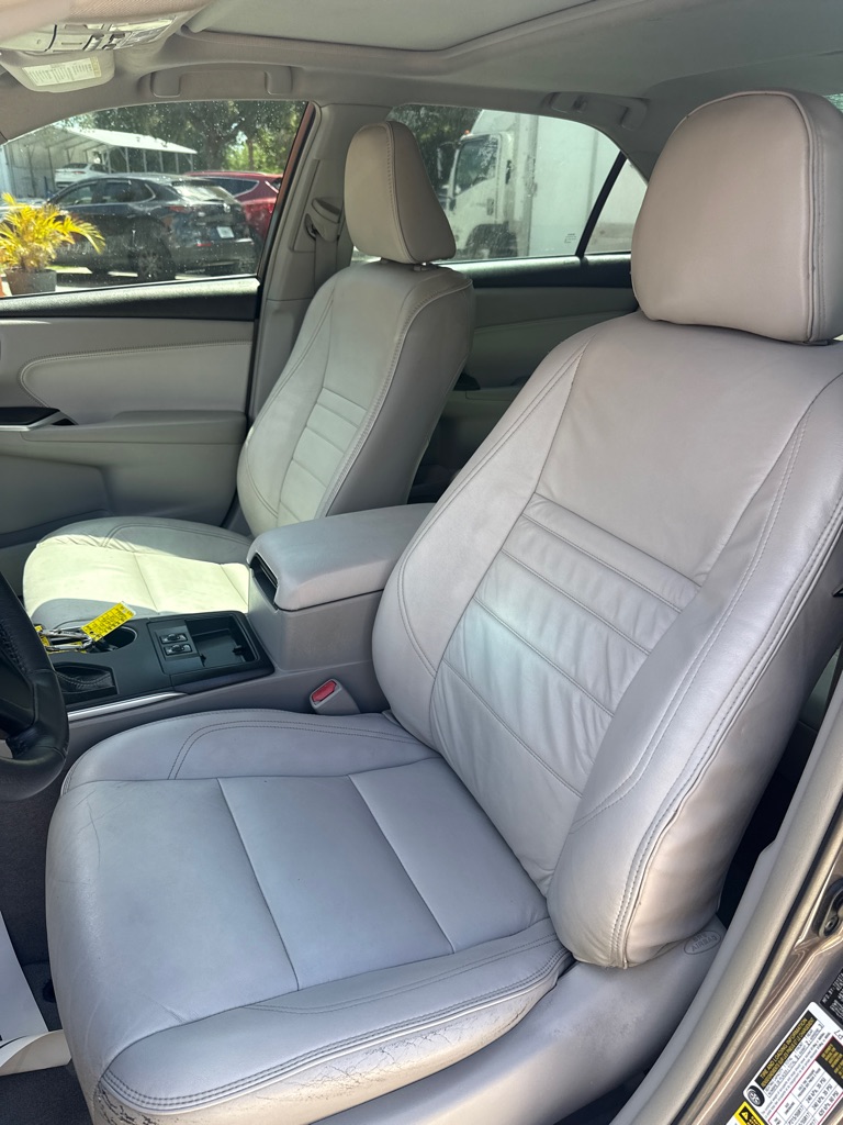 Photo 22 of this TOYOTA CAMRY