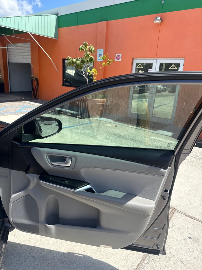 Photo 6 of this TOYOTA CAMRY
