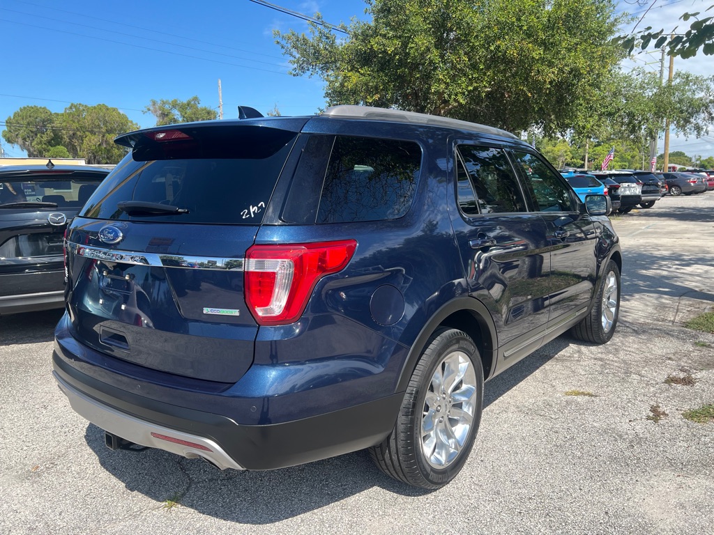 Photo 28 of this FORD EXPLORER
