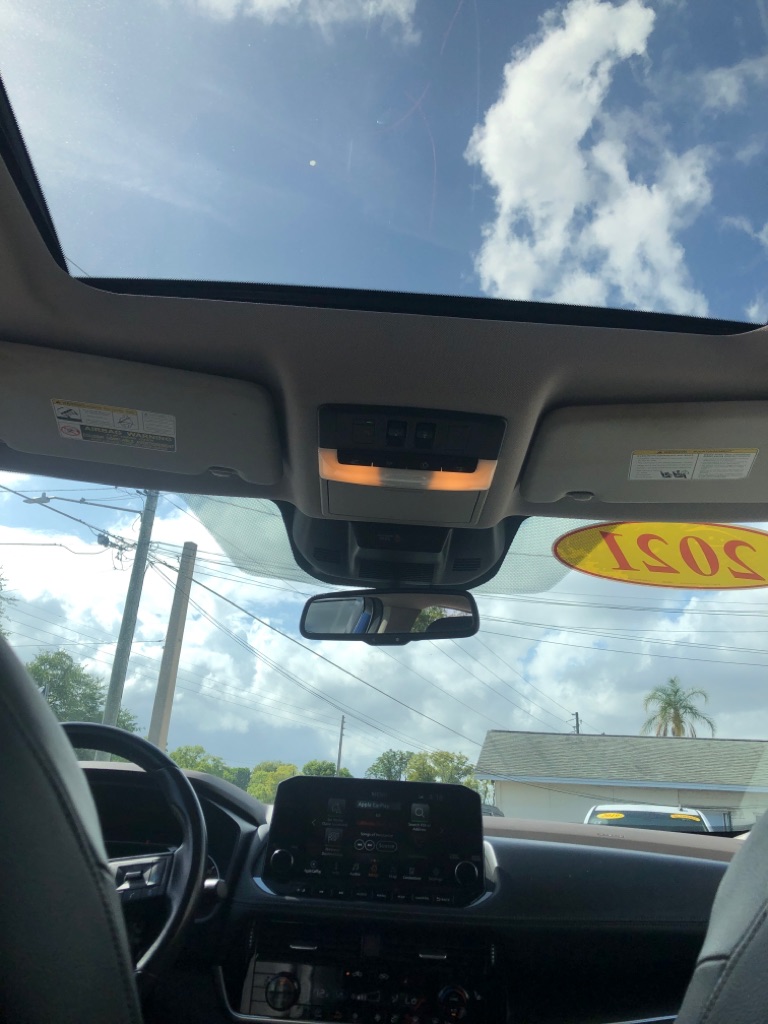 Photo 15 of this NISSAN ROGUE