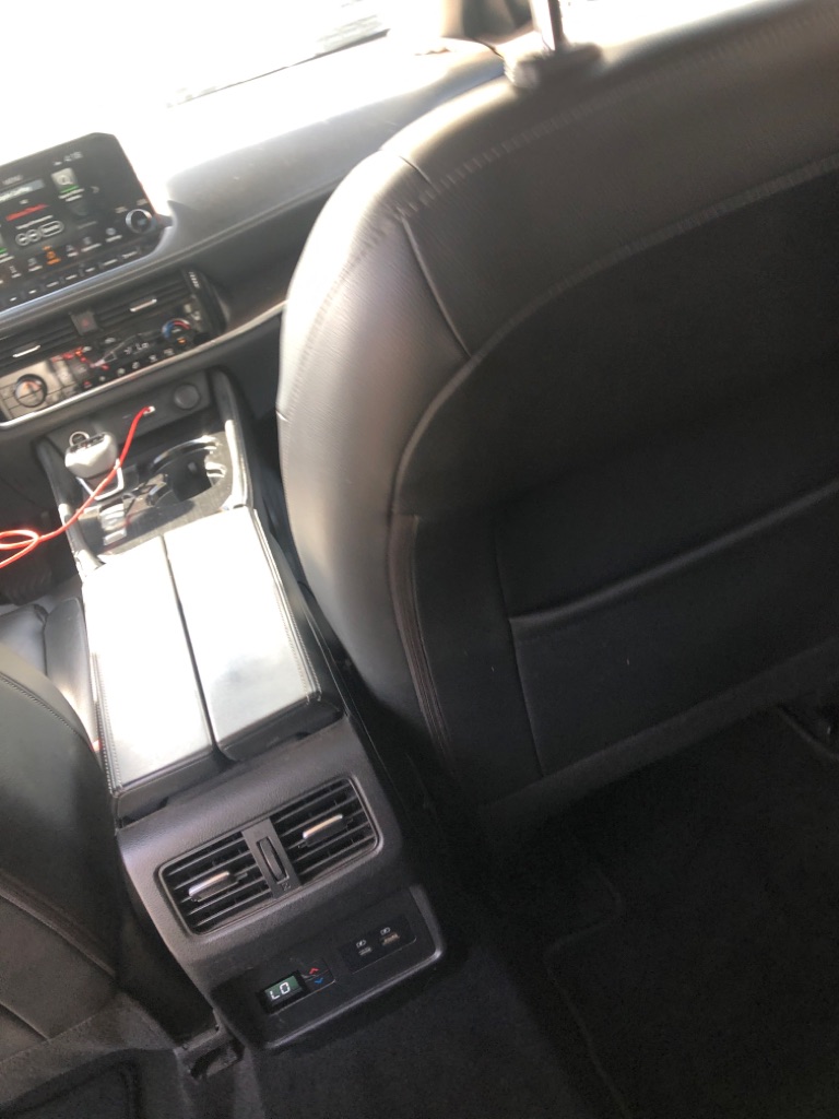 Photo 12 of this NISSAN ROGUE