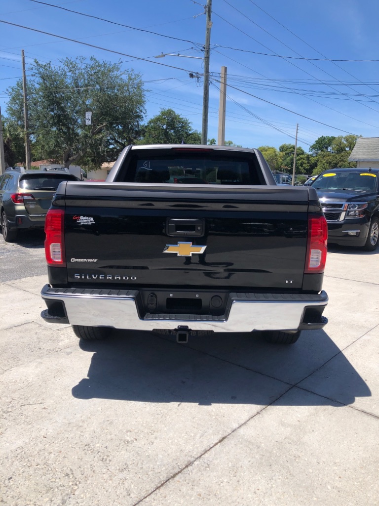 Photo 3 of this CHEVROLET SILVERADO 1500