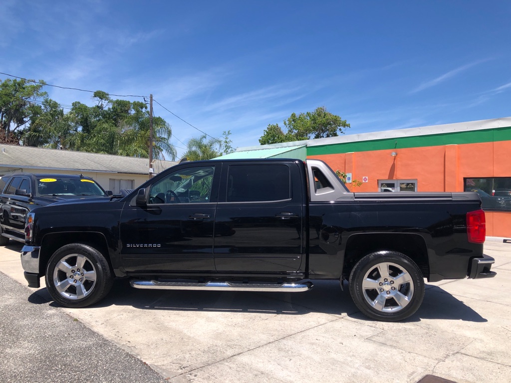 Photo 4 of this CHEVROLET SILVERADO 1500