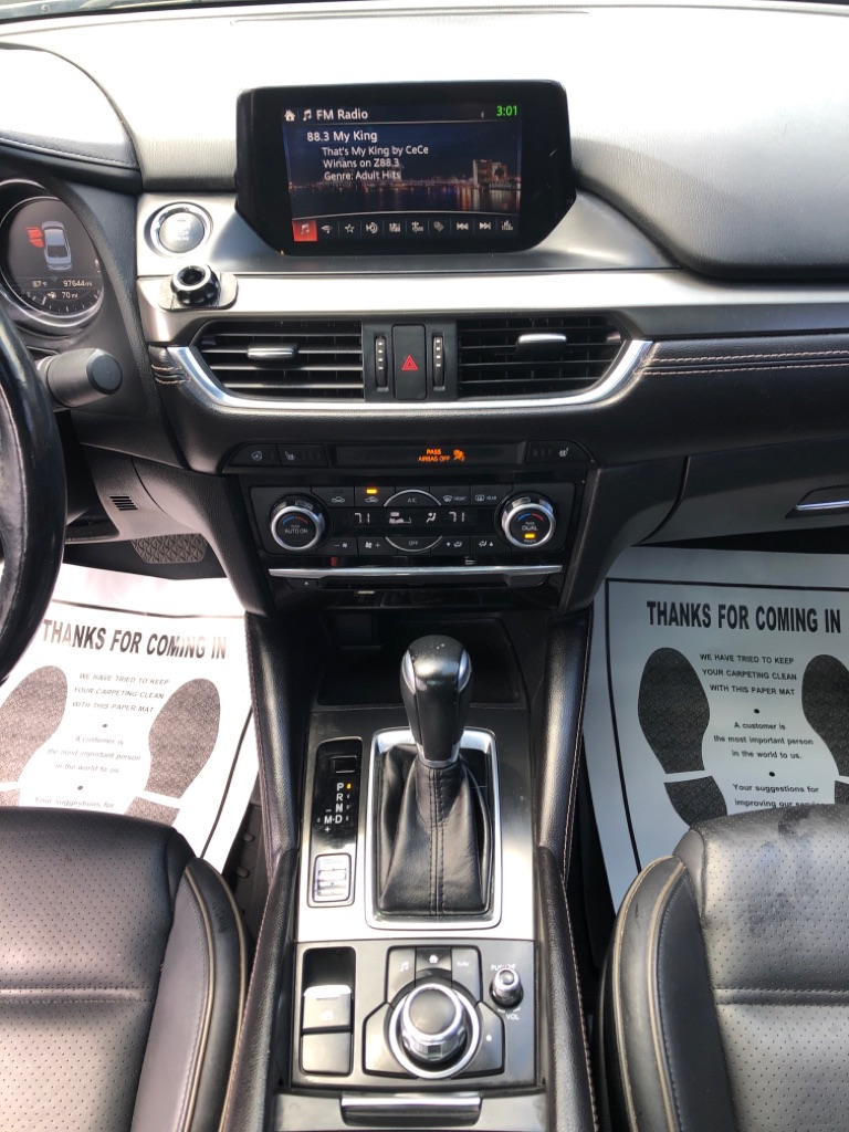 Photo 13 of this MAZDA 6