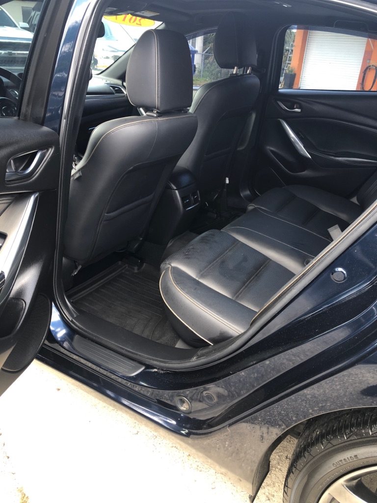 Photo 6 of this MAZDA 6