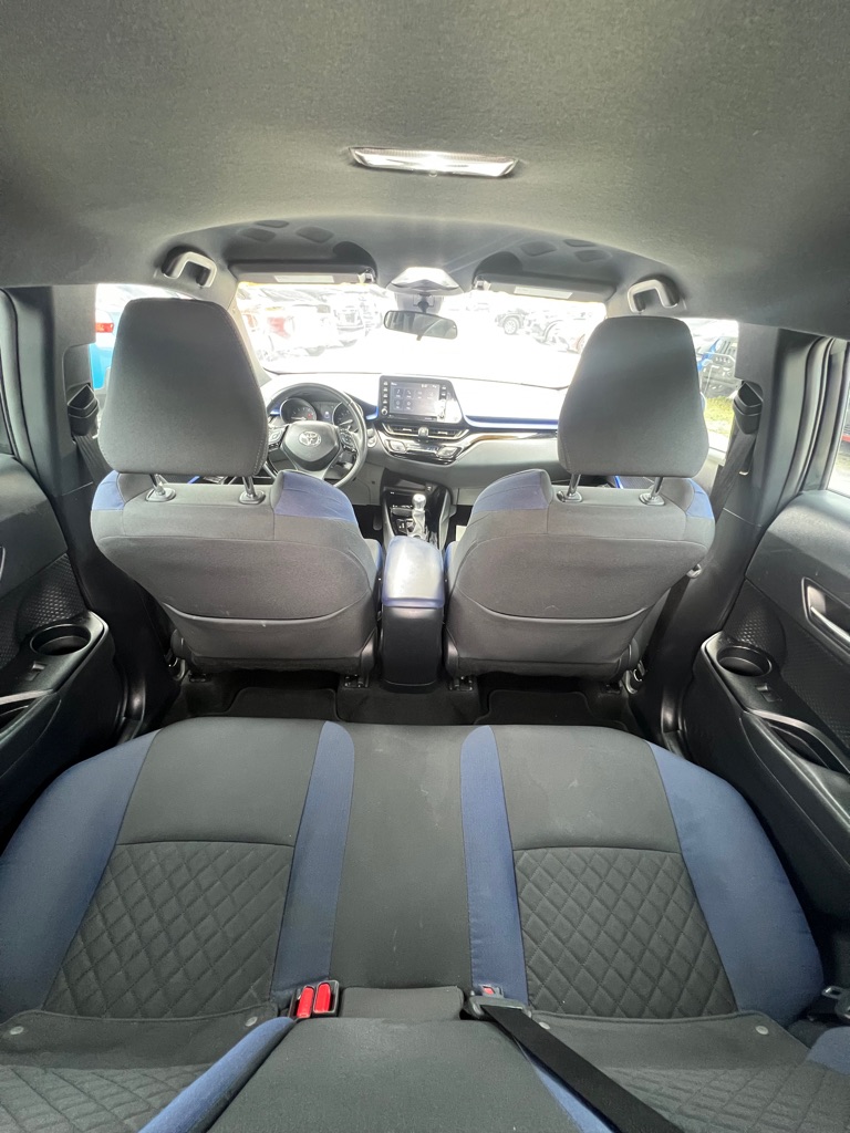 Photo 12 of this TOYOTA C-HR