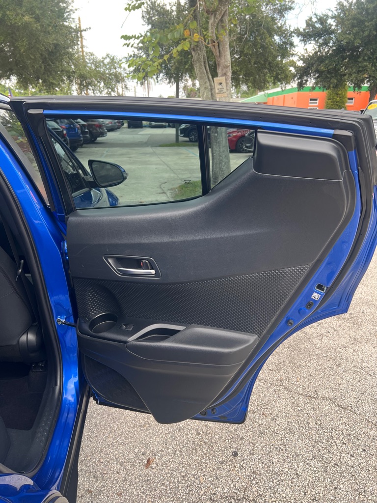 Photo 18 of this TOYOTA C-HR