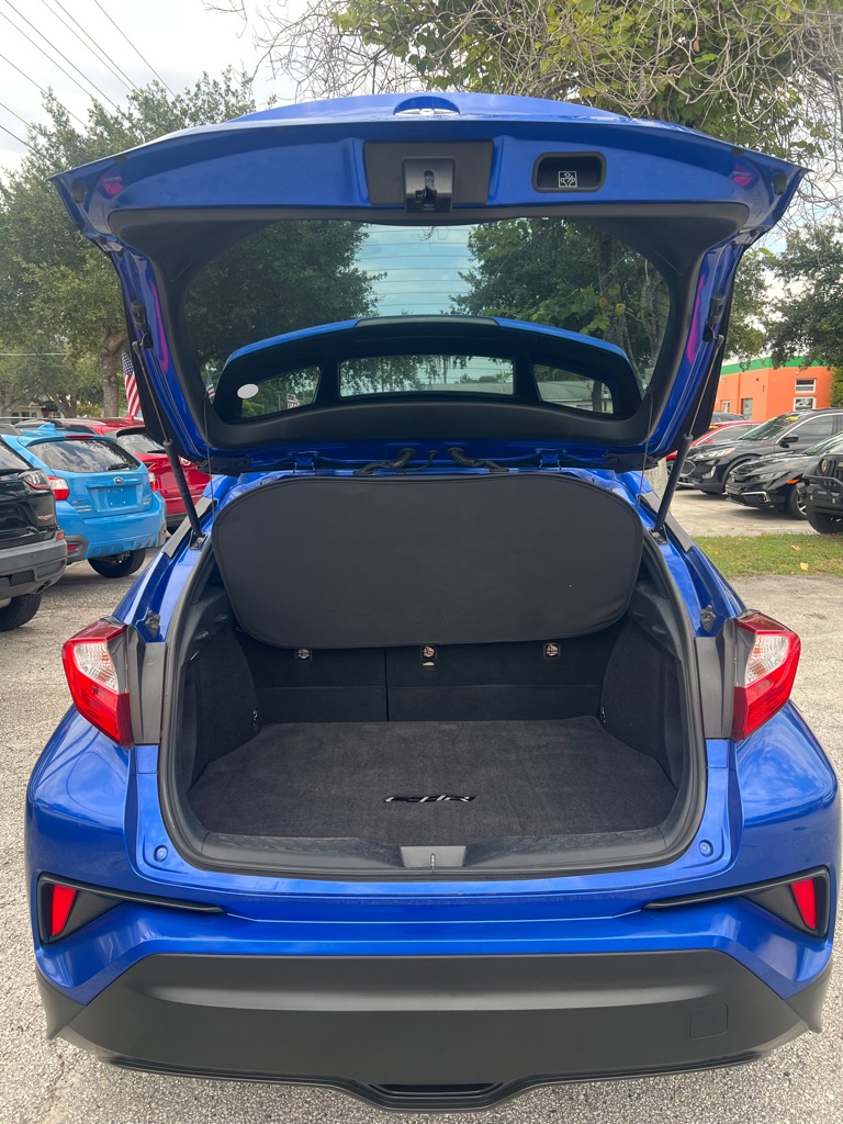 Photo 8 of this TOYOTA C-HR