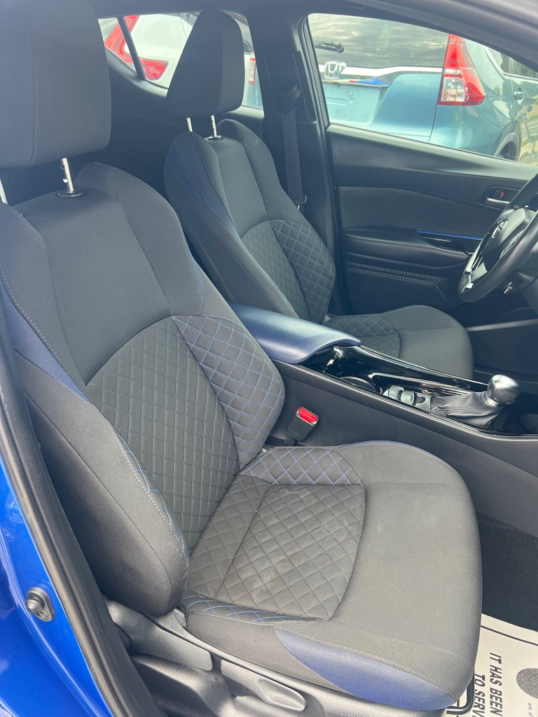 Photo 17 of this TOYOTA C-HR