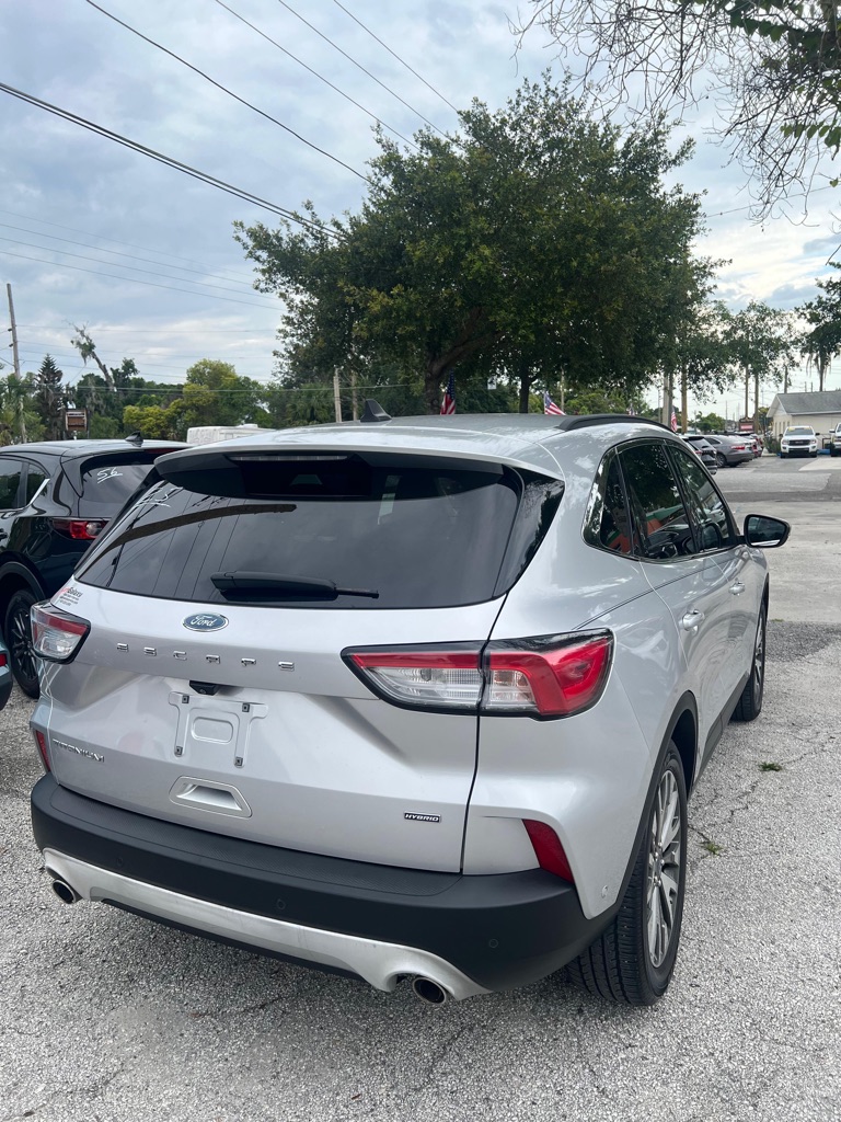 Photo 4 of this FORD ESCAPE