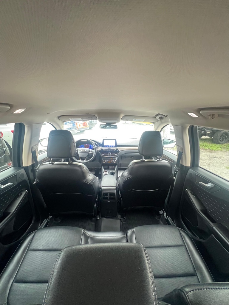 Photo 19 of this FORD ESCAPE