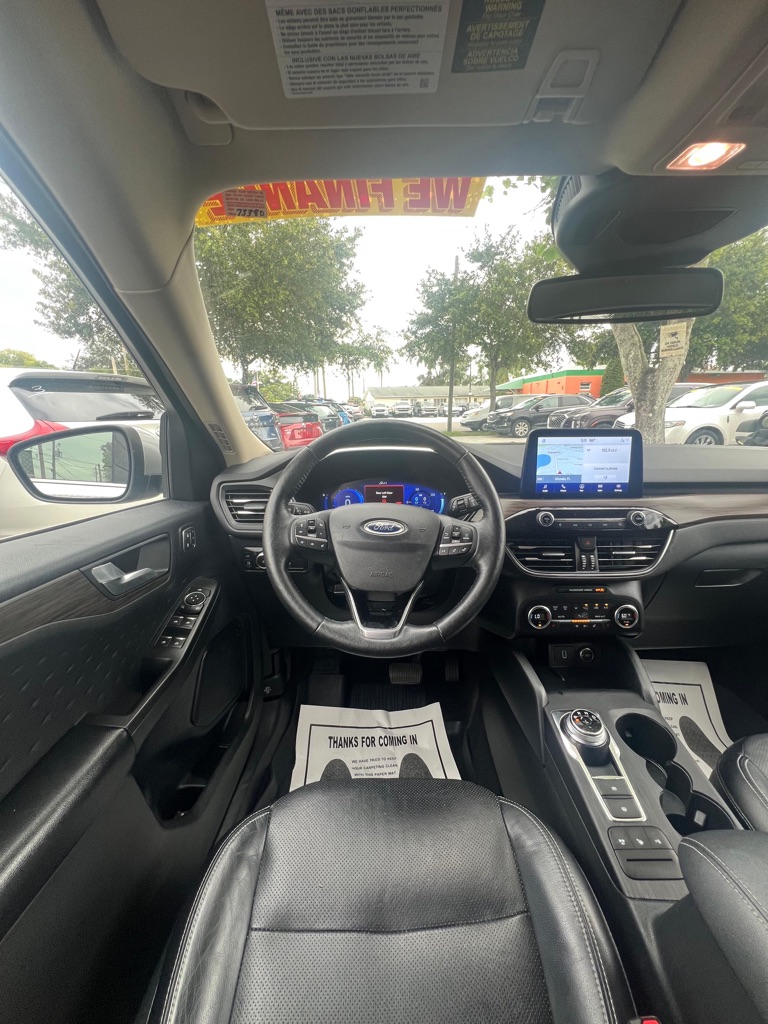 Photo 16 of this FORD ESCAPE