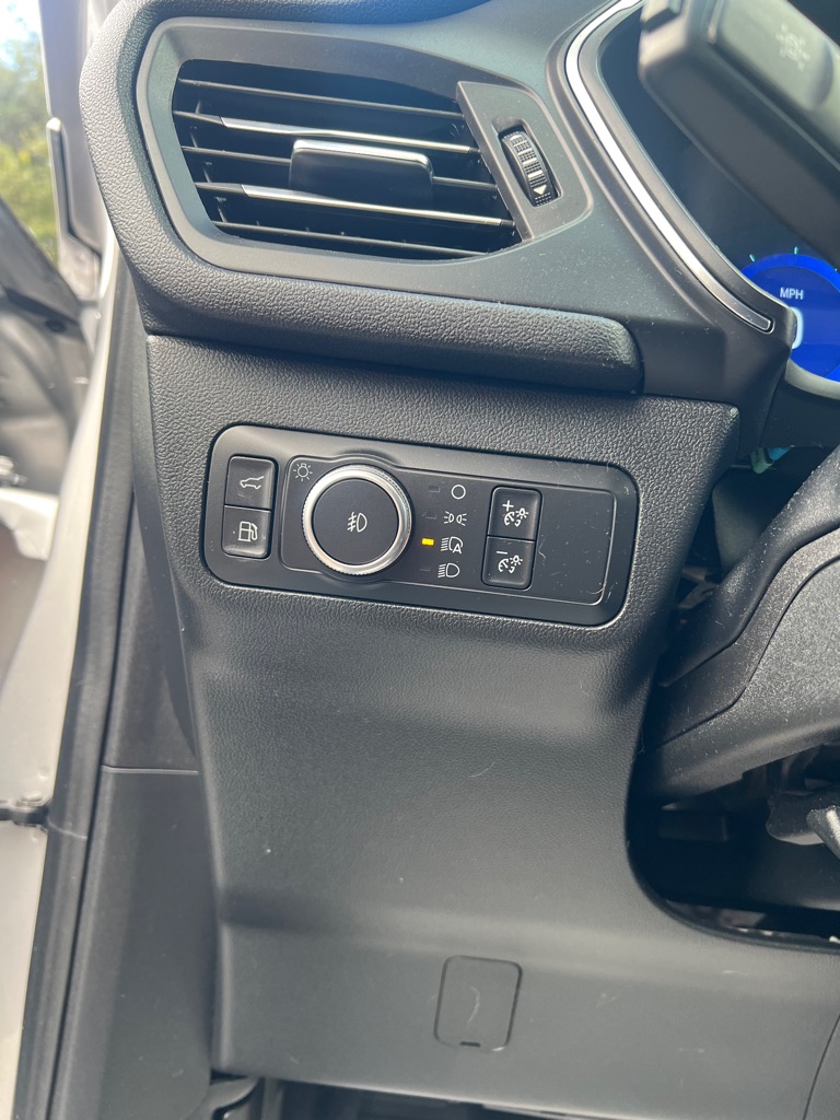 Photo 53 of this FORD ESCAPE