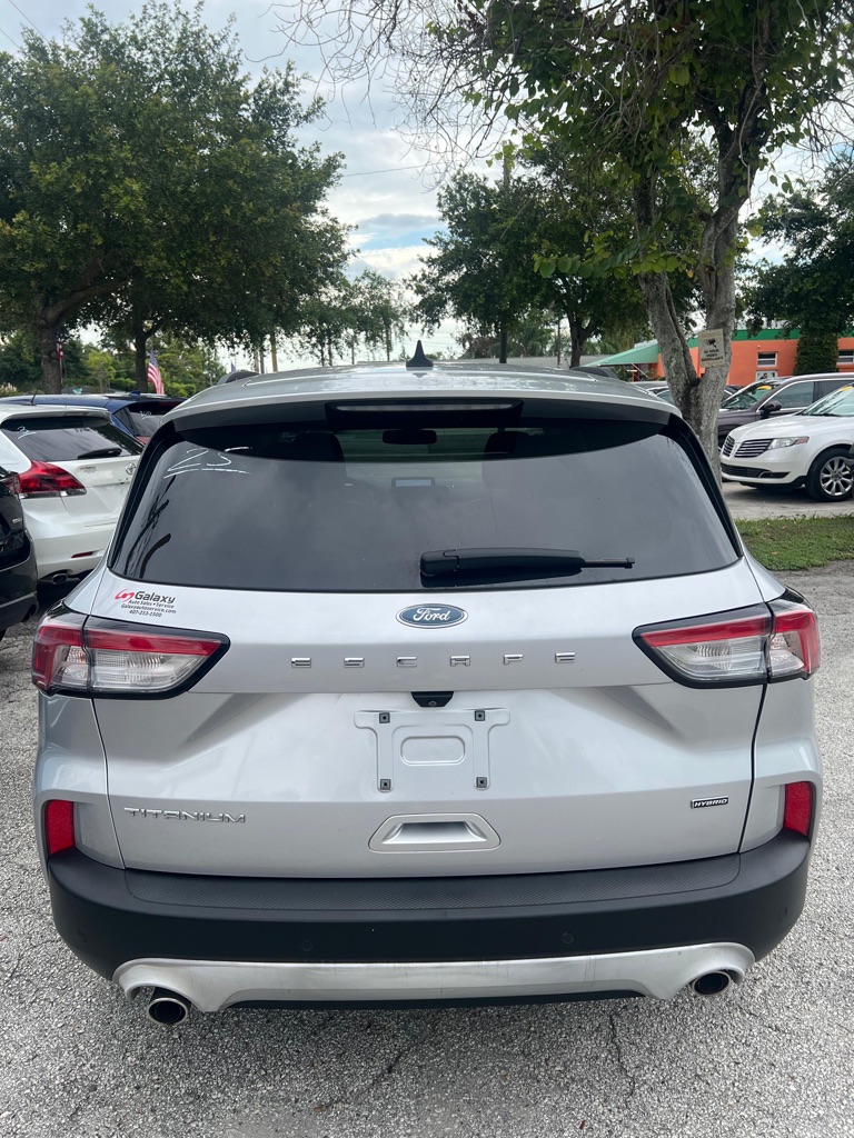 Photo 6 of this FORD ESCAPE