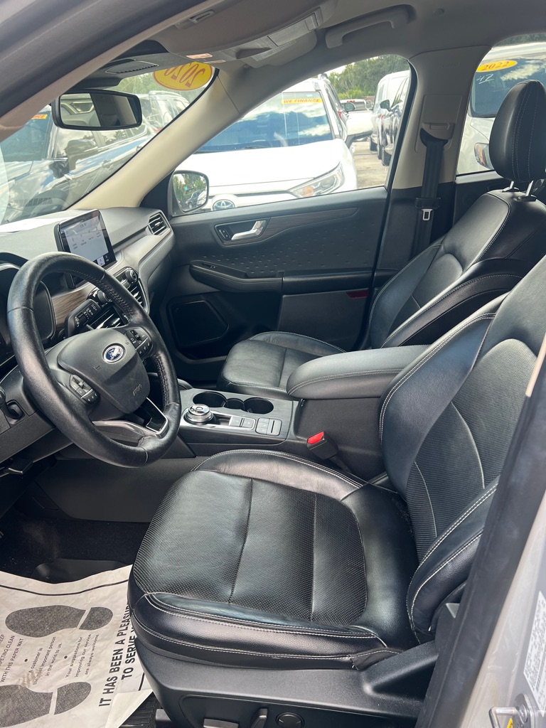 Photo 51 of this FORD ESCAPE